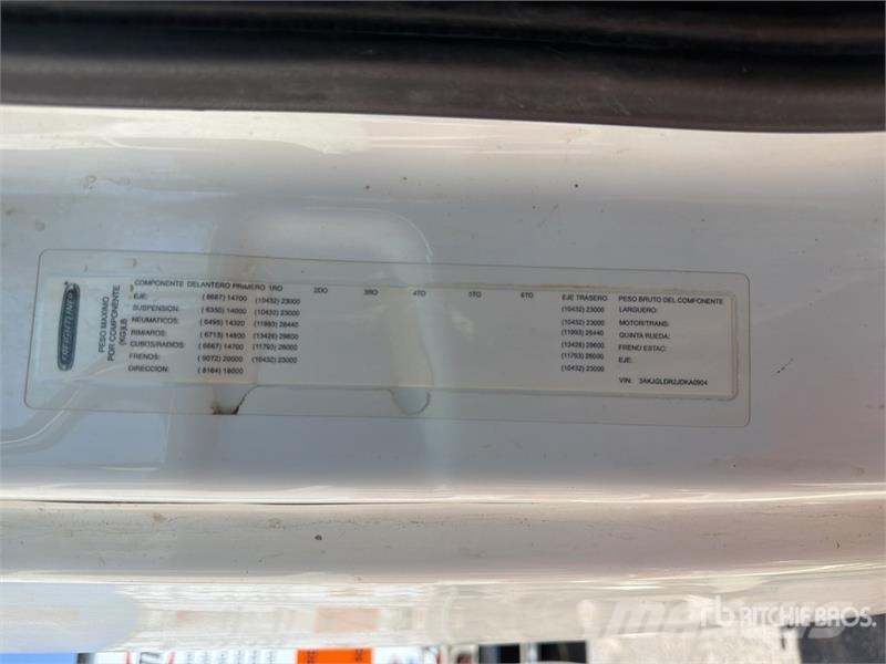 Freightliner Cascadia 125 6x4 Tractocamion con Dormitorio / T/A Cabezas tractoras