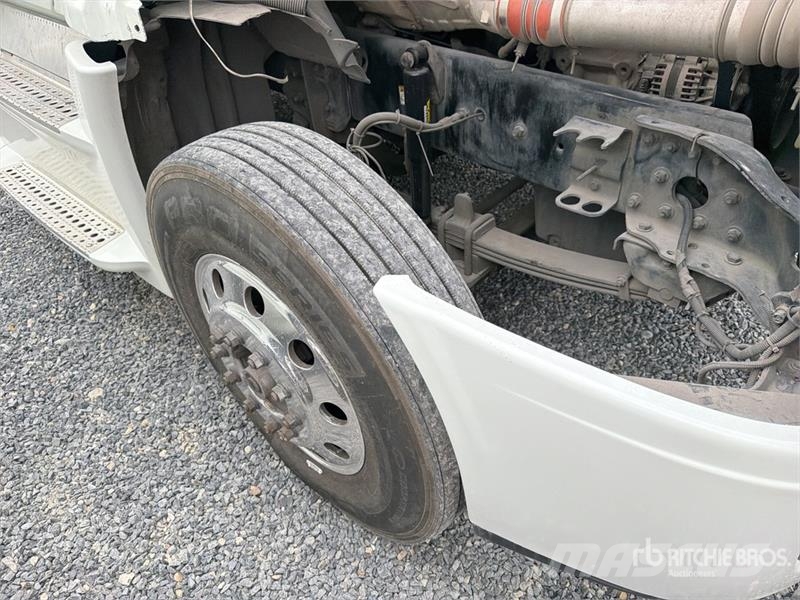 Freightliner Cascadia 125 Truck Tractor Units