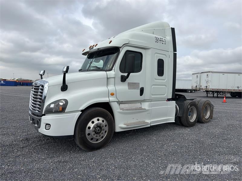 Freightliner Cascadia 125 曳引機組件