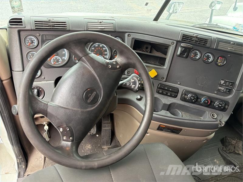 Freightliner Cascadia 125 曳引機組件