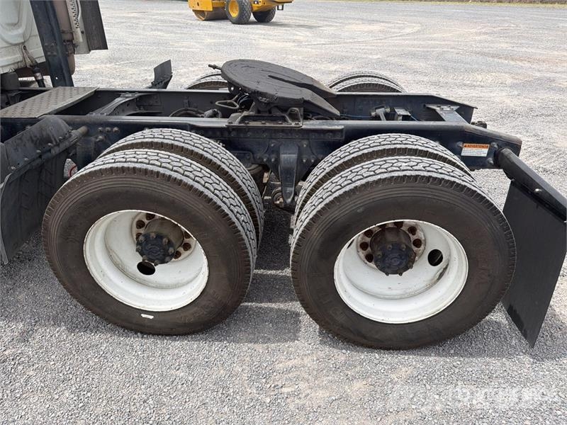 Freightliner Cascadia 125 6x4 Tractocamion con Dormitorio / T/A Tracteur routier