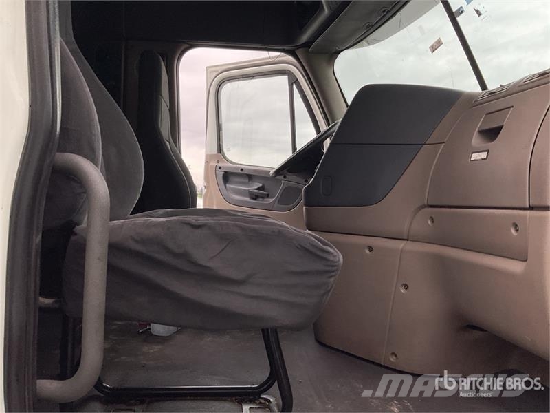 Freightliner Cascadia 125 Truck Tractor Units