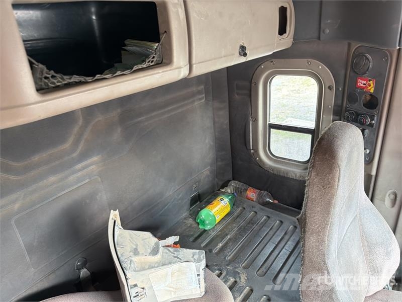 Freightliner Cascadia 125 Tractocamion con Dormitorio (INOPERAB Cabezas tractoras