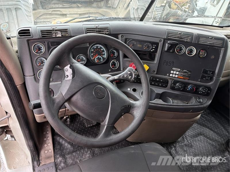 Freightliner Cascadia 125 曳引機組件
