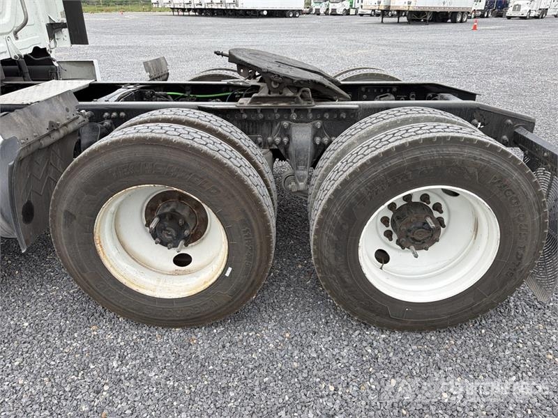 Freightliner Cascadia 125 Truck Tractor Units