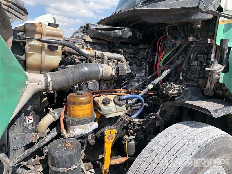Freightliner Cascadia 125 6x4 Tractocamion con Dormitorio / T/A Cabezas tractoras