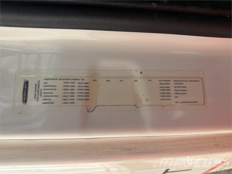 Freightliner Cascadia 125 6x2 Tractocamion con Dormitorio / T/A Cabezas tractoras
