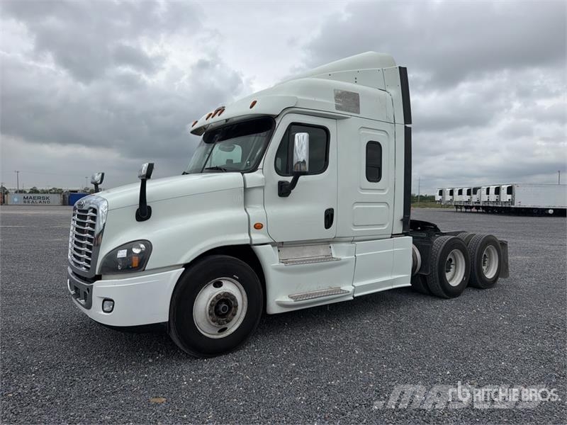Freightliner Cascadia 125 Sadulveokid
