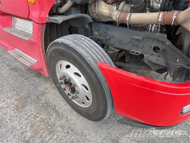 Freightliner Cascadia 125 6x4 Tractocamion con Dormitorio / T/A Sattelzugmaschinen