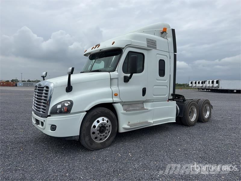 Freightliner Cascadia 125 曳引機組件