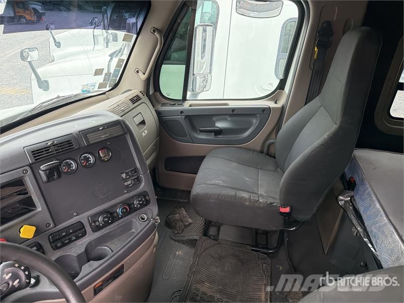 Freightliner Cascadia 125 曳引機組件