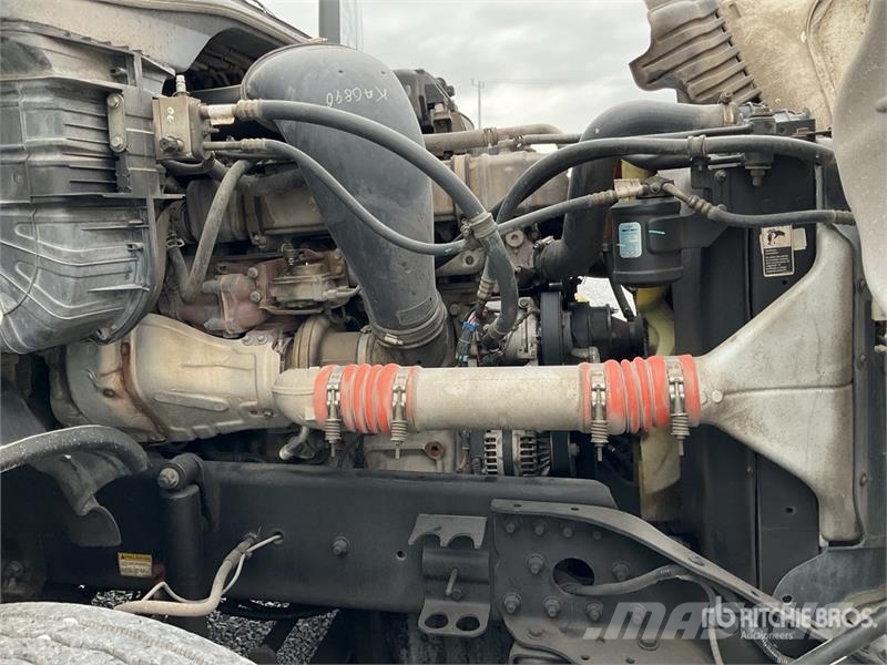Freightliner Cascadia 125 Truck Tractor Units