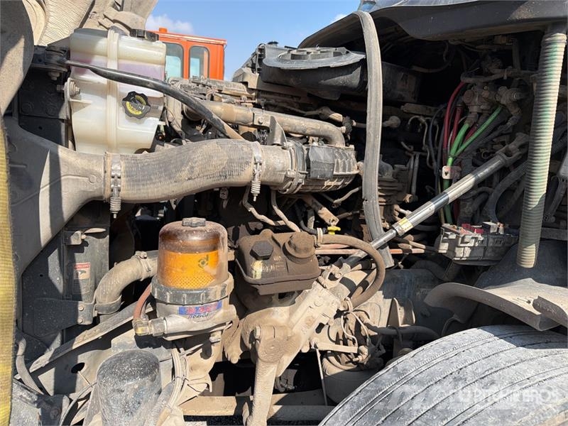 Freightliner Cascadia 125 6x4 Tractocamion con Dormitorio / T/A Sattelzugmaschinen