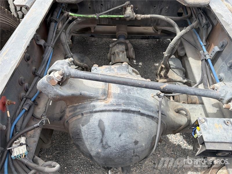 Freightliner Cascadia 125 6x4 Tractocamion con Dormitorio / T/A Влекачи