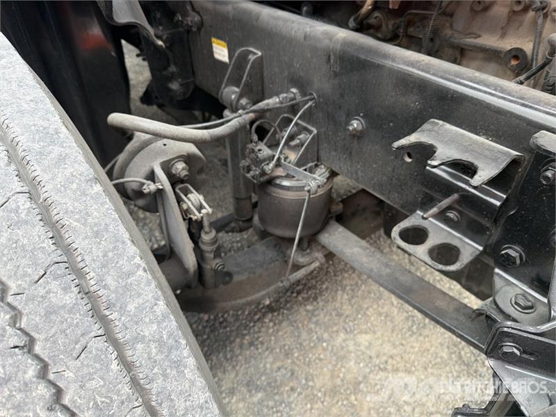 Freightliner Cascadia 125 6x4 Tractocamion con Dormitorio / T/A Naudoti vilkikai