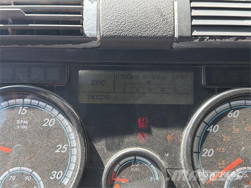 Freightliner Cascadia 125 6x4 Tractocamion con Dormitorio / T/A Cabezas tractoras