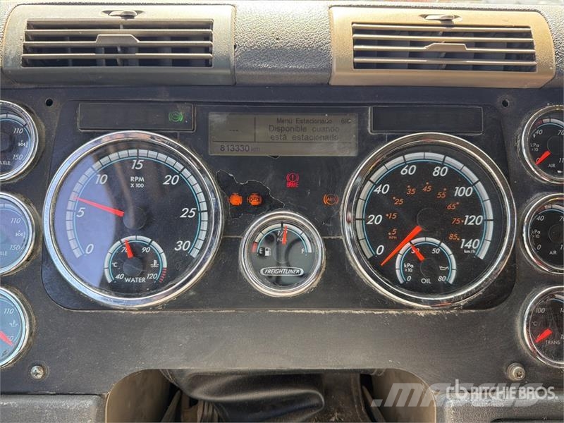 Freightliner Cascadia 125 6x4 Tractocamion con Dormitorio / T/A Cabezas tractoras