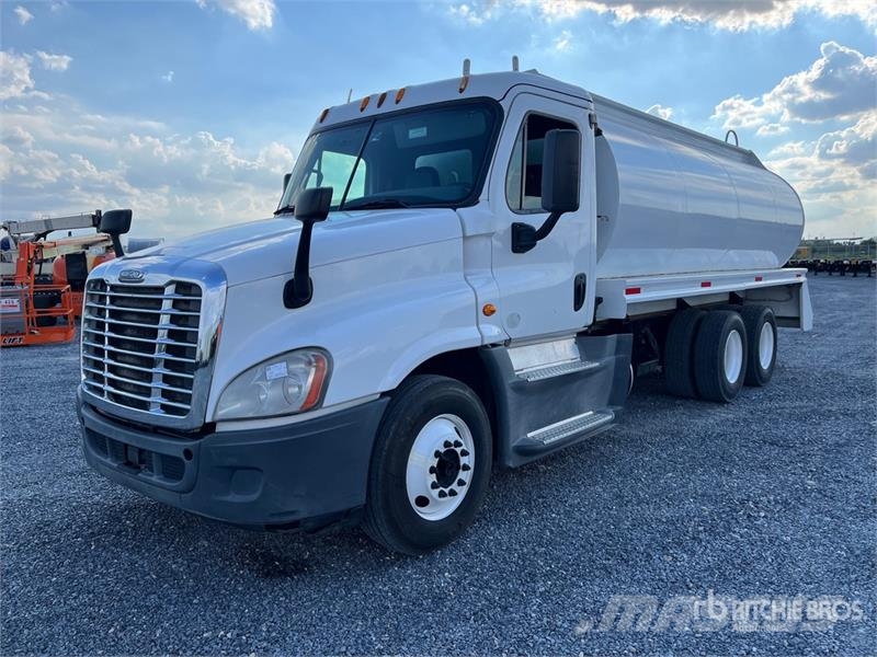 Freightliner Cascadia 20000 L 6x4 Camion Pipa de Agua / Water T Tankvogne - vand