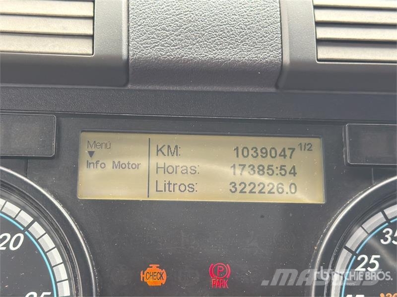 Freightliner Cascadia 125 6x2 Tractocamion con Dormitorio / T/A Sadulveokid