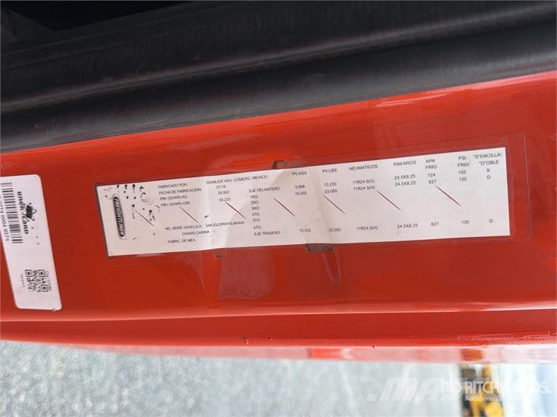 Freightliner Cascadia 125 6x4 Tractocamion con Dormitorio / T/A Motrici e Trattori Stradali