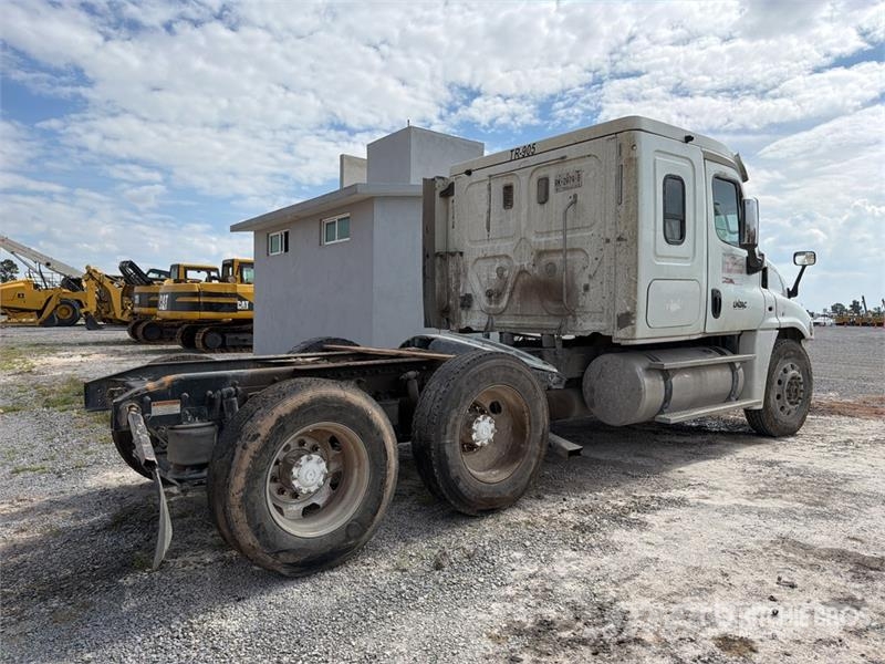 Freightliner Cascadia 125 Tractocamion con Dormitorio (INOPERAB Cabezas tractoras
