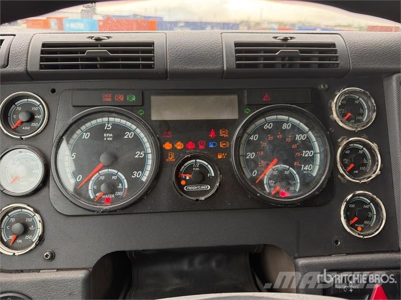 Freightliner Cascadia 125 Truck Tractor Units