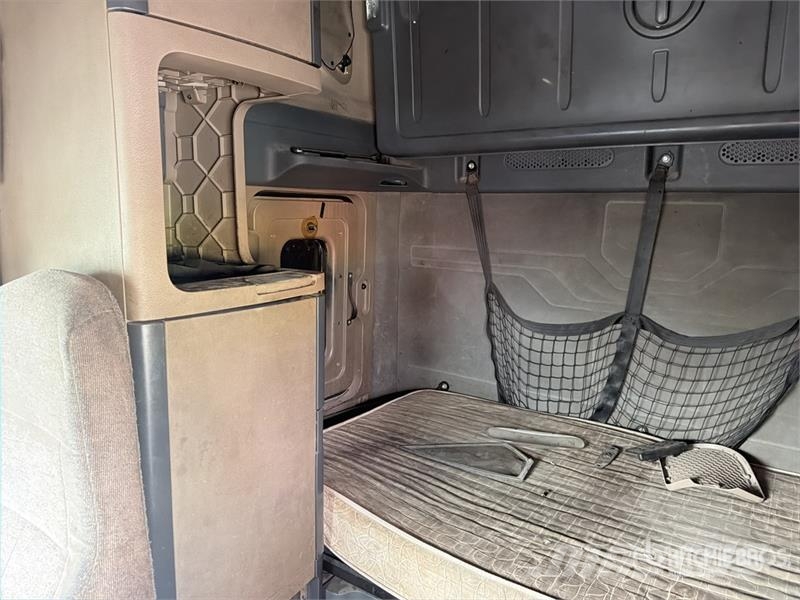 Freightliner Cascadia 125 6x4 Tractocamion con Dormitorio / T/A Sattelzugmaschinen