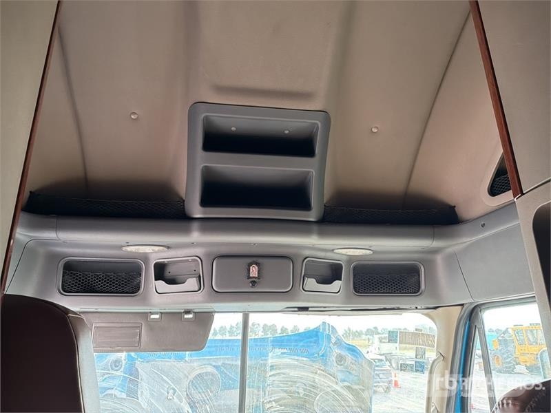 Freightliner Cascadia 125 6x4 Tractocamion con Dormitorio / T/A Sattelzugmaschinen