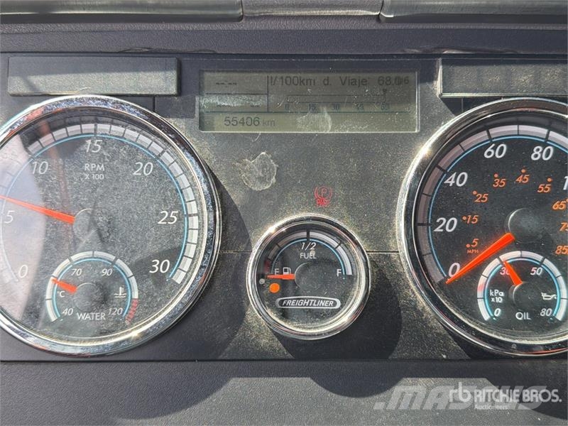 Freightliner Cascadia 125 6x4 Tractocamion con Dormitorio / T/A Тягачі