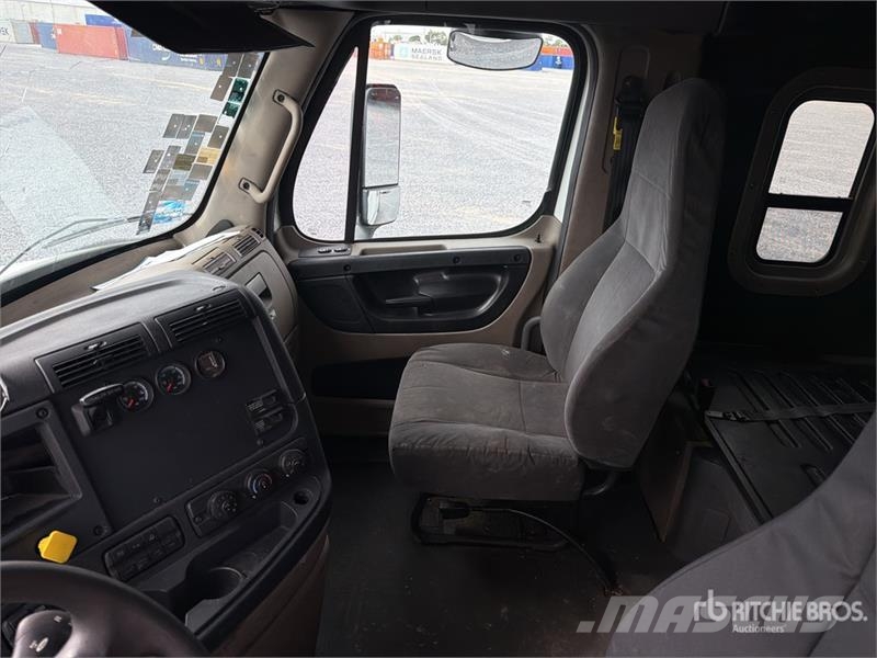 Freightliner Cascadia 125 曳引機組件