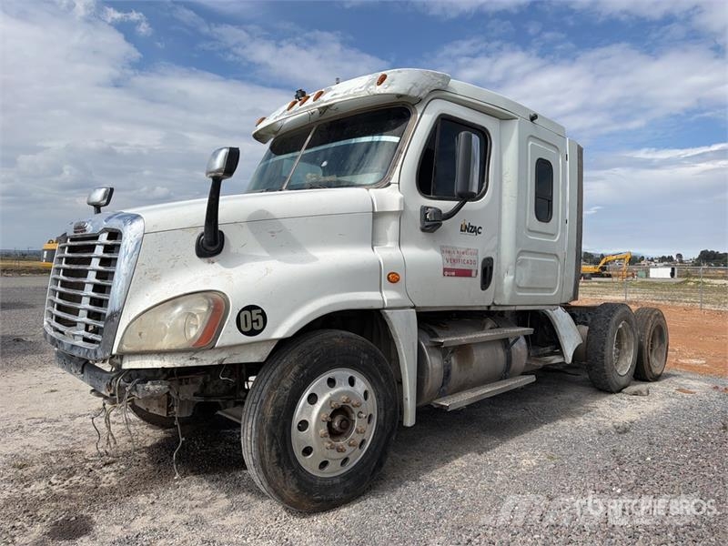 Freightliner Cascadia 125 Tractocamion con Dormitorio (INOPERAB Cabezas tractoras