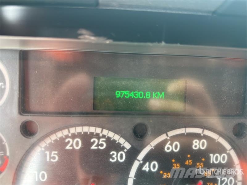 Freightliner Cascadia 125 6x4 Tractocamion con Dormitorio / T/A Tracteur routier