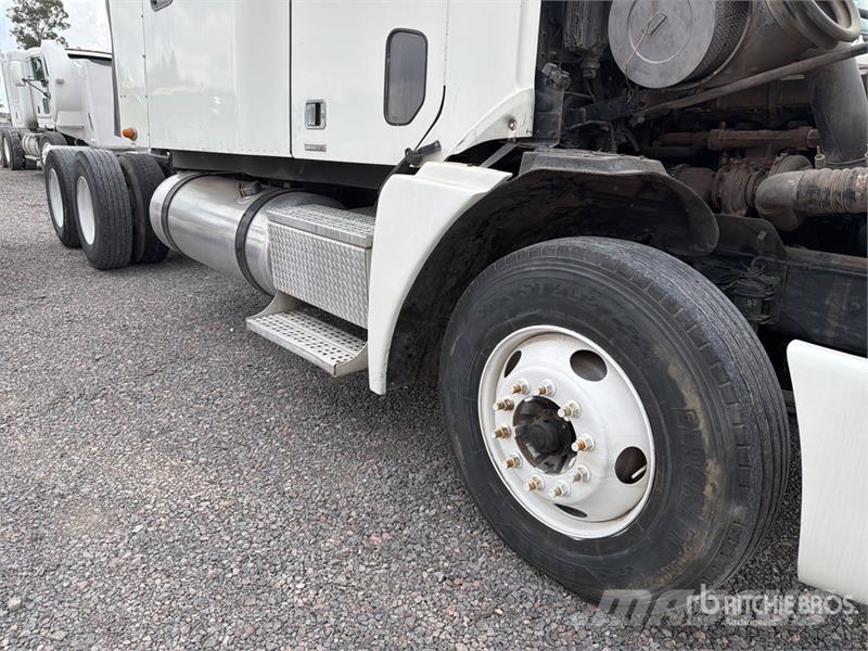 Freightliner Columbia 120 6x4 Tractocamion / T/A Sleeper Truck Sattelzugmaschinen