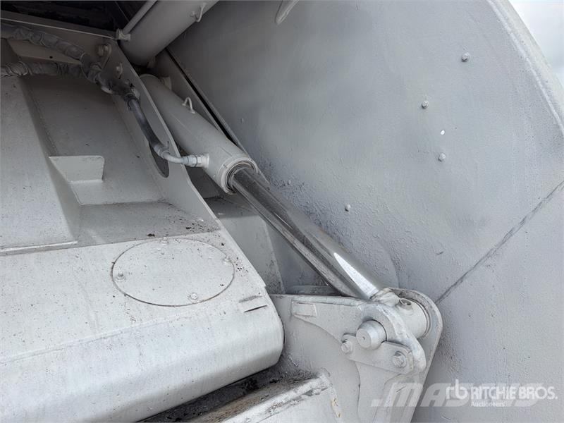 Freightliner M2 106 Camiones de basura