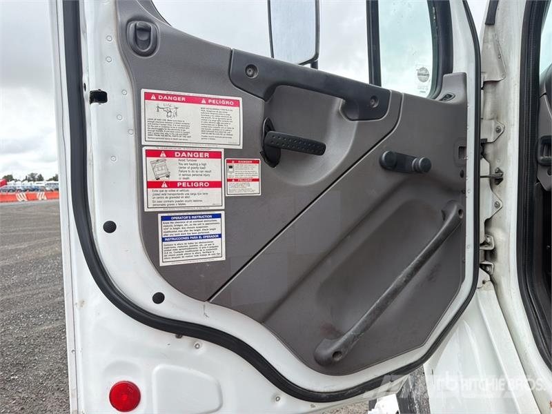 Freightliner M2 106 Camiones de basura