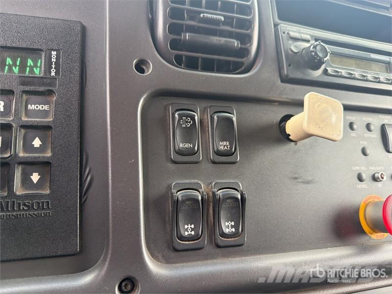 Freightliner M2 106 Camiones de basura