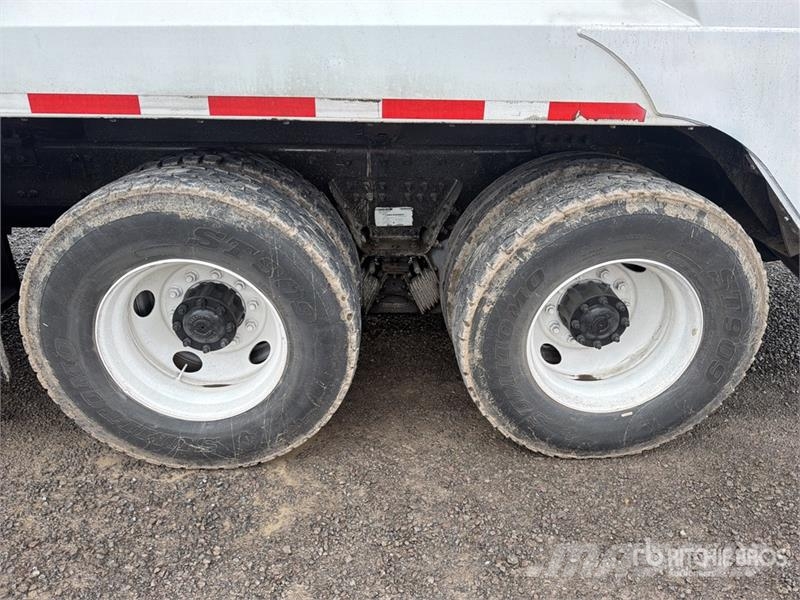 Freightliner M2 106 Camiones de basura