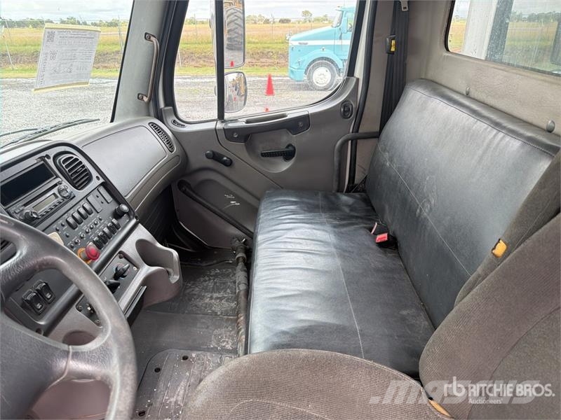 Freightliner M2 106 Camiones de basura