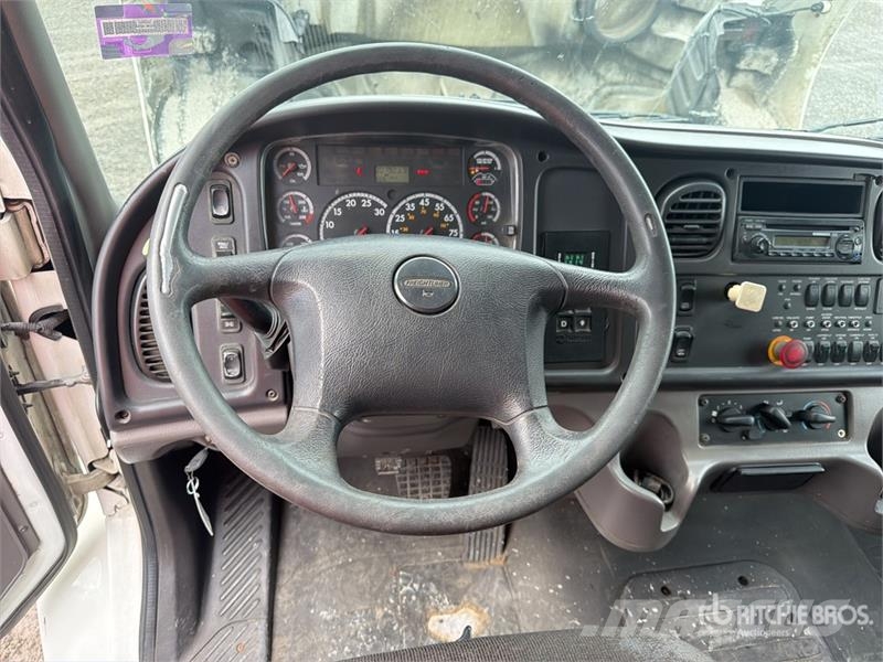 Freightliner M2 106 Camiones de basura
