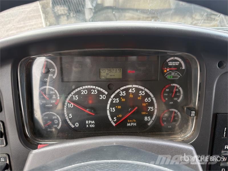 Freightliner M2 106 Camiones de basura