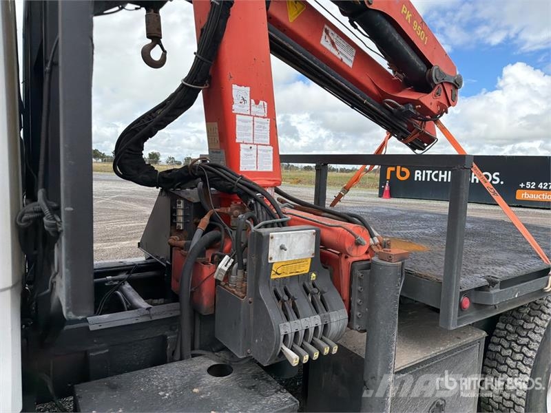 Freightliner PK9501 Knuckle Boom on Freightliner F70 4x2 Extend Kraanaga veokid
