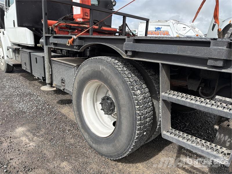 Freightliner PK9501 Knuckle Boom on Freightliner F70 4x2 Extend Kraanaga veokid