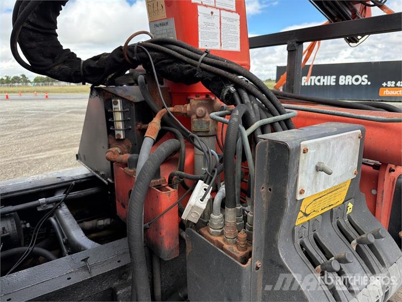 Freightliner PK9501 Knuckle Boom on Freightliner F70 4x2 Extend Kraanaga veokid