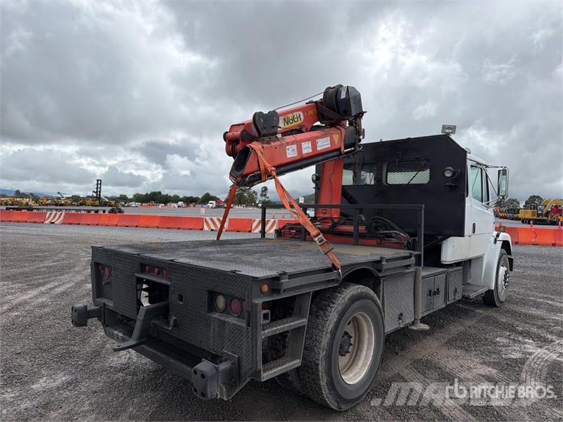Freightliner PK9501 Knuckle Boom on Freightliner F70 4x2 Extend Kraanaga veokid
