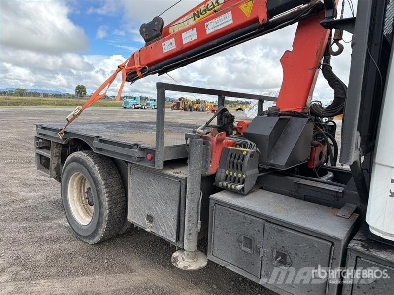 Freightliner PK9501 Knuckle Boom on Freightliner F70 4x2 Extend Kraanaga veokid