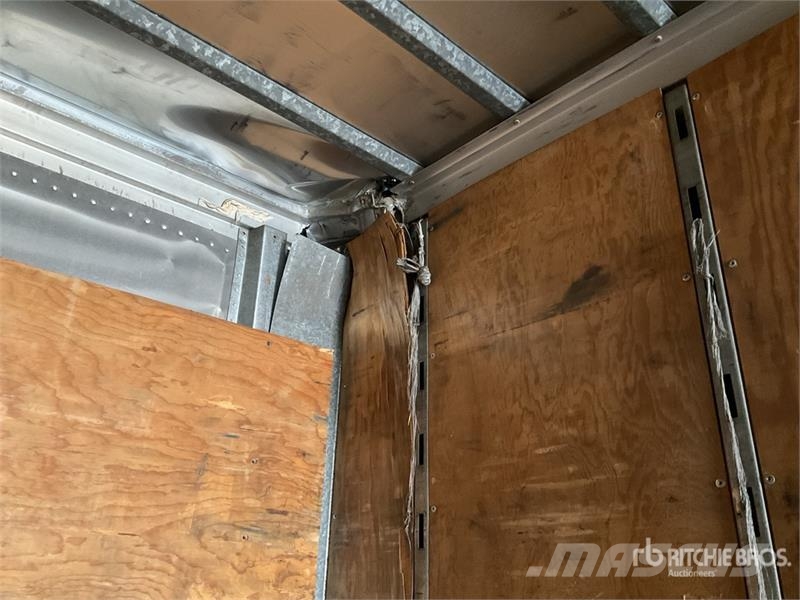 Fruehauf FBA91.5LP HT240W 40 ft x 102 in T/A Caja Seca / Va 厢式拖车
