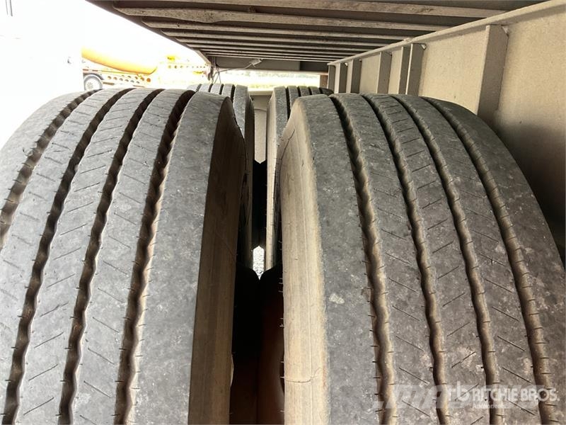 Fruehauf FBA91.5LP HT240W 40 ft T/A Caja Seca / Van Trailer 厢式拖车