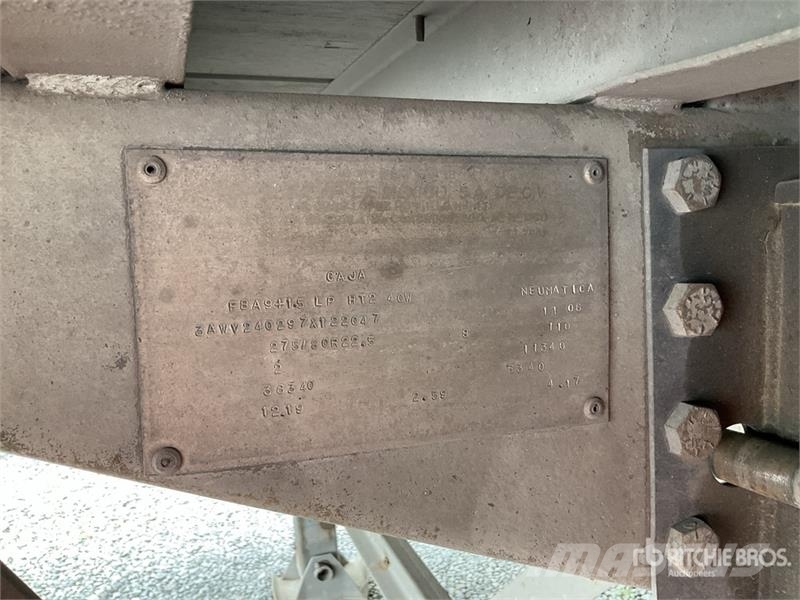 Fruehauf FBA91.5LP HT240W 40 ft x 102 in T/A Caja Seca / Va 厢式拖车