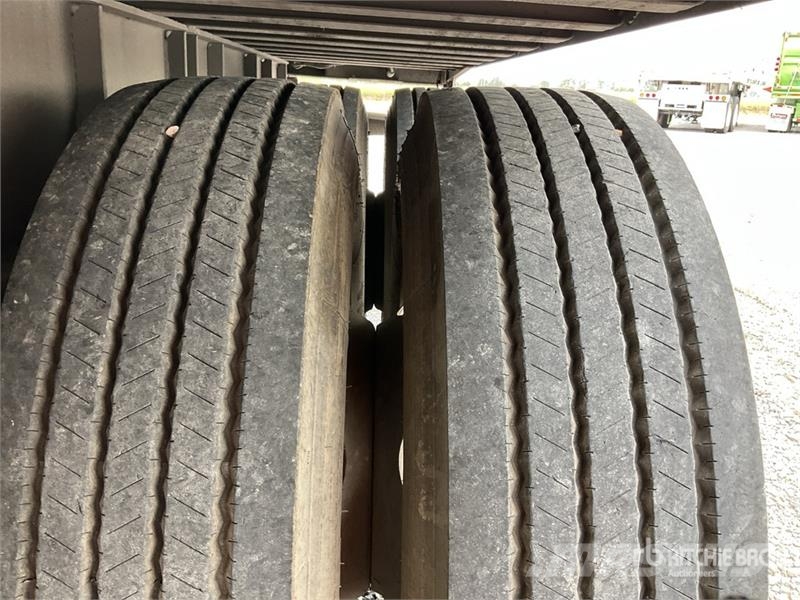 Fruehauf FBA91.5LP HT240W 40 ft T/A Caja Seca / Van Trailer 厢式拖车