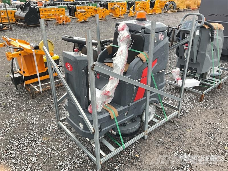  FS K9 Ride-On Electric Limpiadora de Pisos (Sin Us Ostale prikolice